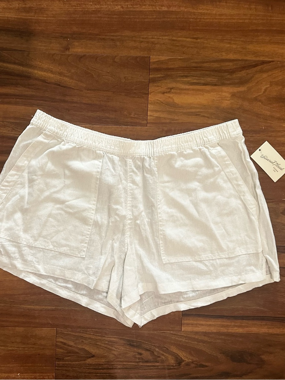 Universal Thread White Linen-Blend Women's Shorts